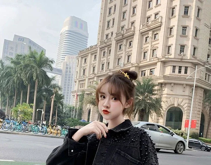 Ripped Cowboy Coat Woman Spring Autumn Korean Popular Clothes Denim Jacket for Women Hole Sale Low Price Cowgirl Clothing New In